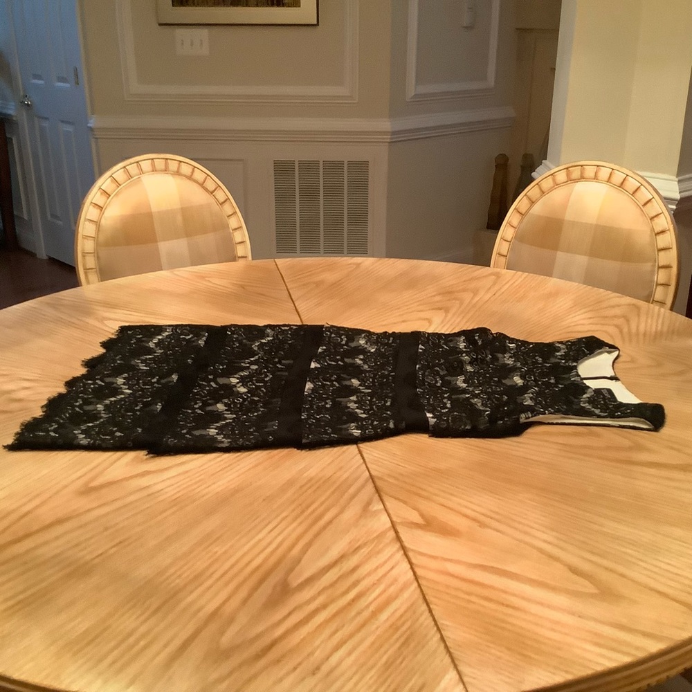 Dress - Picture 5 of 5